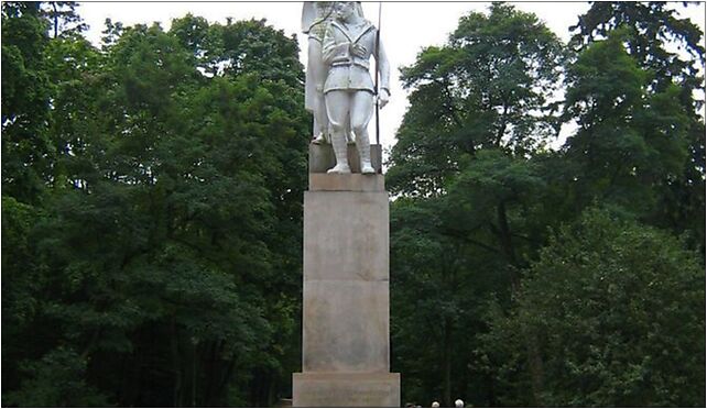 Białystok - pomnik 42. Pułku Piechoty (2008), Podleśna 15-320 - Zdjęcia
