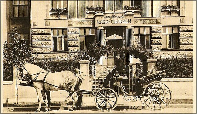 Bielsko-Biała, Kasa Chorych 1930, Broniewskiego Władysława 26 43-300 - Zdjęcia