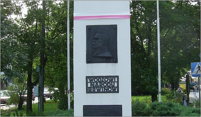 Brwinow, pomnik niepodleglosci 2, Rynek720 5, Brwinów 05-840 - Zdjęcia