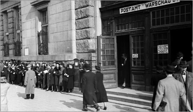 Bundesarchiv Bild 101I-131-0596-28, Warschau, Postamt, wartende Zivilisten 00-030 - Zdjęcia