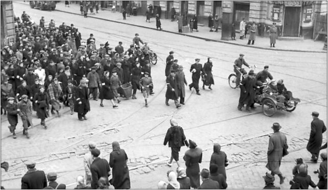 Bundesarchiv Bild 101I-134-0778-16, Polen, Ghetto Warschau, Straßenszene 00-867 - Zdjęcia
