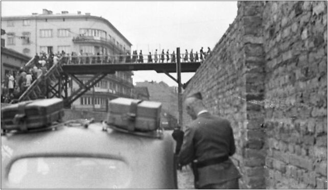 Bundesarchiv Bild 101I-270-0298-13, Polen, Ghetto Warschau, Brücke 00-866 - Zdjęcia