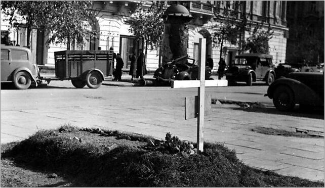 Bundesarchiv Bild 121-0281, Warschau, Hotel Europäischer Hof 00-068 - Zdjęcia