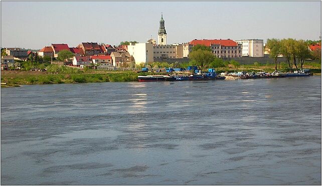 Bydgoszcz Kościół św Mikołaja zza Wisły 1, Nowodworska 46 85-120 - Zdjęcia