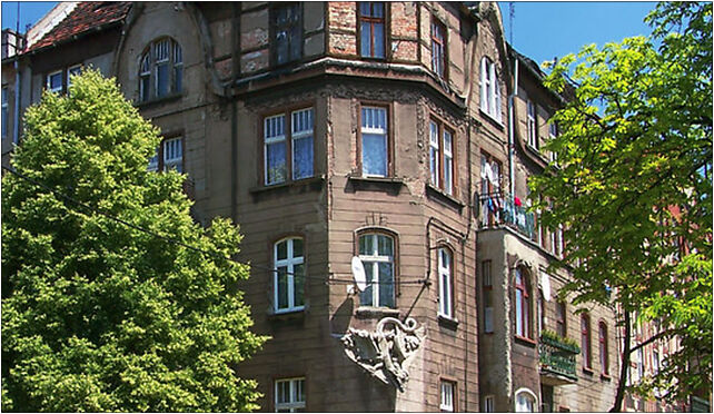Bytom - Róg ul. Piłsudskiego i ul. Drzymały 01edit, Bytom 41-902 - Zdjęcia