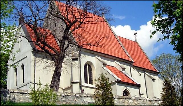 Chotel Czerwony church 20060503 1409, Chotel Czerwony 28-160 - Zdjęcia