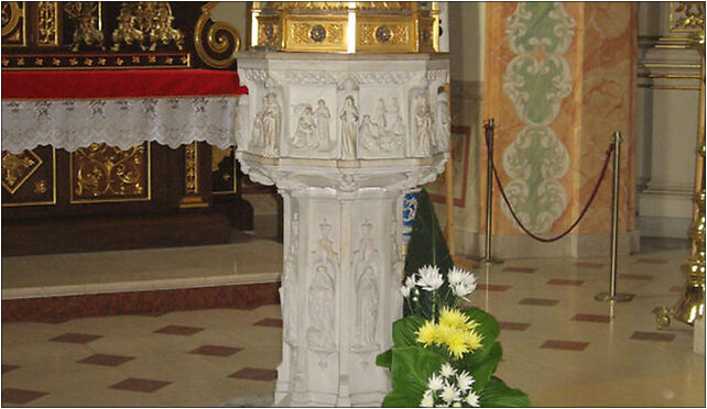 Chrzcielnica z chrztu Jana Pawła II, Jana Pawła II, pl. 3 34-100 - Zdjęcia