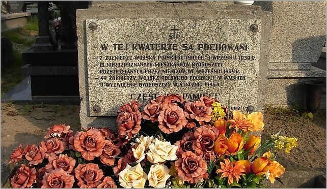Cm św Józefa Bdg kwatera żołnierska tablica, Bełzy Władysława od 85-817 do 85-856 - Zdjęcia