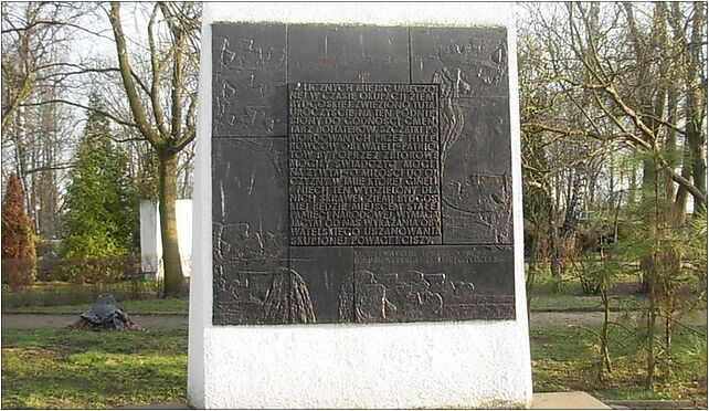 Cmentarz BB tablica, Grzmota-Skotnickiego Stanisława, gen. 85-163 - Zdjęcia