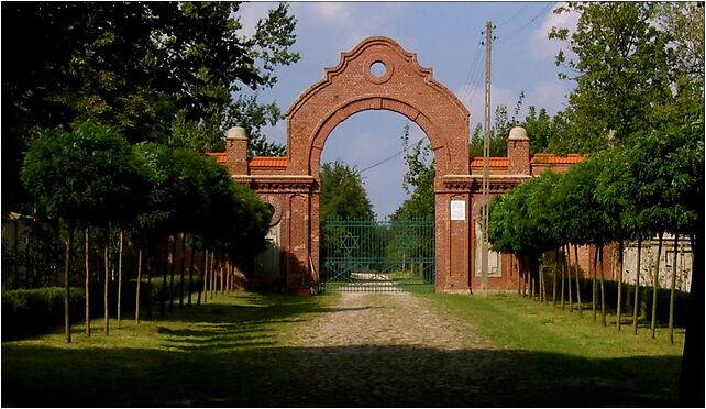 Cmentarz Żydowski brama Backa Łódź, Bracka 55, Łódź 91-717 - Zdjęcia