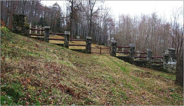 Cmentarz wojenny nr 300 Kobyła Rajbrot - 1, Kamionki, Kamionki 32-724 - Zdjęcia
