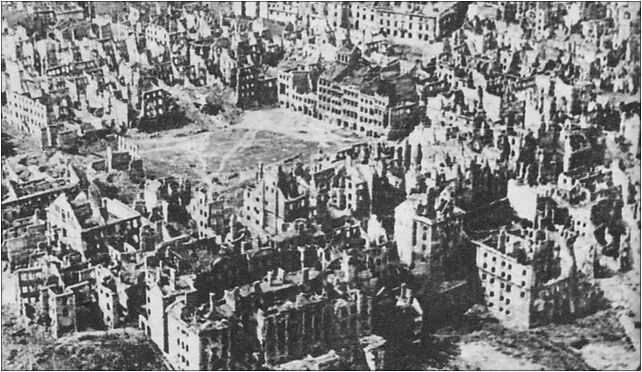 Destroyed Warsaw, capital of Poland, January 1945, Defilad, pl. 00-110 - Zdjęcia
