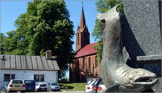 Dygowo - plac wolności z łososiem, Główna, Bardy 78-113 - Zdjęcia