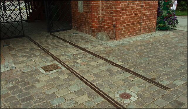 Elbląg, Stary Rynek, Brama Targowa, tramvajové koleje, Elbląg 82-300 - Zdjęcia