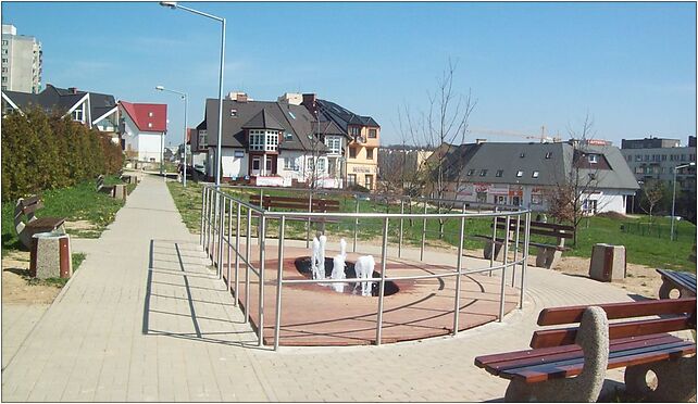 Fontanna na os. kruczkowskiego, Traugutta Romualda, Kłodzko 57-300 - Zdjęcia