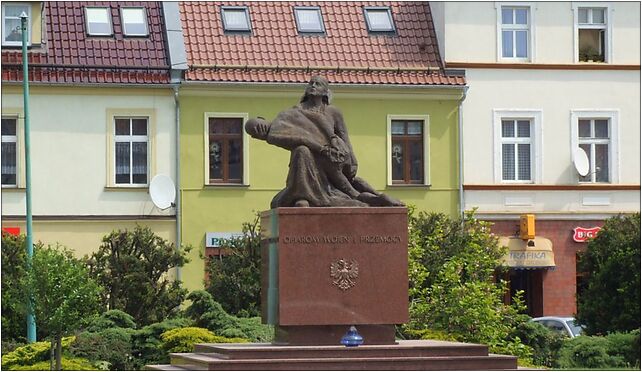 Groß Strehlitz - pomnik, Rynek94 11, Strzelce Opolskie 47-100 - Zdjęcia