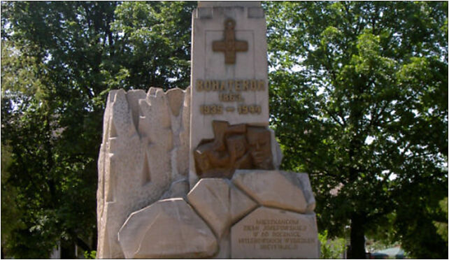 Józefów Biłgorajski Pomnik, Zielona 51, Józefów 23-460 - Zdjęcia