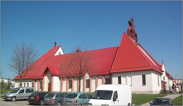 Kościół PKŚ w Kłodzku, widok od strony ul. JP II, Kłodzko 57-300 - Zdjęcia