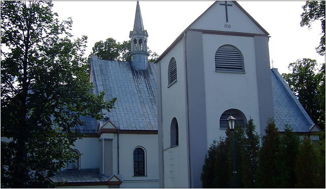 Kościół pod wezwaniem Narodzenia Najświętszej Maryji Panny w Chechle (województwo małopolskie) 32-310 - Zdjęcia