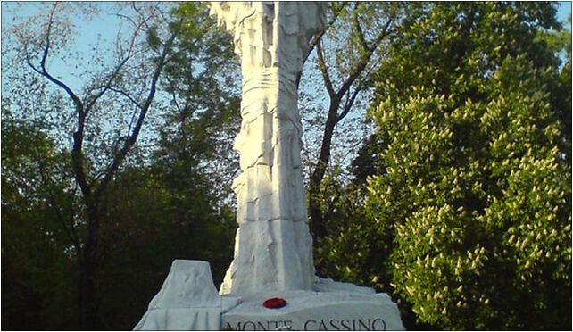 Monte Cassino Monument - day, Bohaterów Getta, Warszawa 00-242 - Zdjęcia