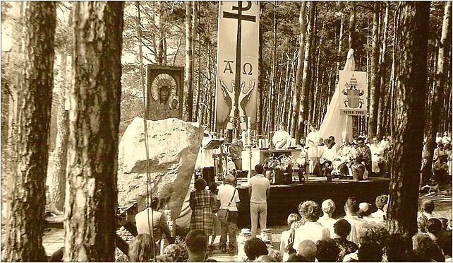 Msza w lesie 1983, Szlak Bursztynowy 27, Otłoczyn 87-700 - Zdjęcia