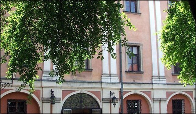 Muzeum Ziemi Kłodzkiej - dziedziniec PL, Kościelny, pl. 1 57-300 - Zdjęcia
