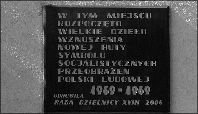 Nowa Huta pierwszy blok tablica pamiątkowa, Osiedle Centrum C 31-929, 31-930, 31-931 - Zdjęcia