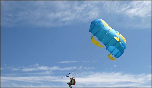 Parasailing at the beach of Sopot, Gdansk (3577), Plater Emilii 81-777 - Zdjęcia