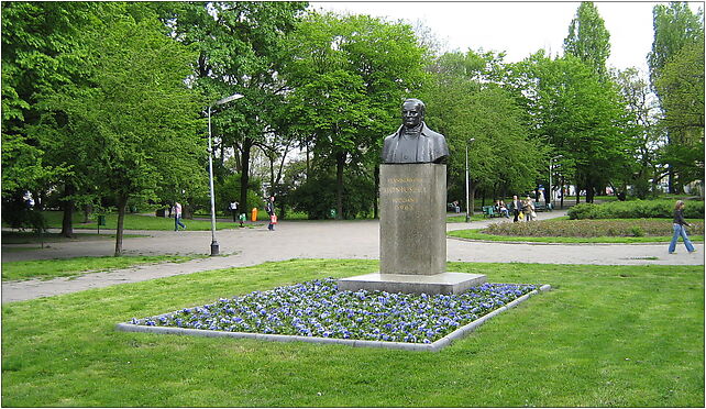 Park Moniuszki w Łodzi - pomnik, Polskiej Organizacji Wojskowej 90-254 - Zdjęcia