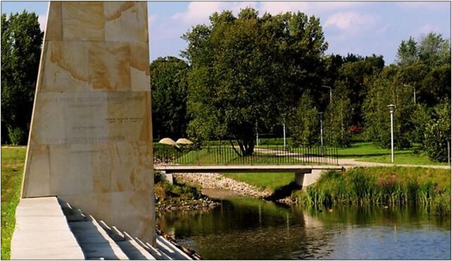 Park Ocalałych Pomnik Polaków ratujących Żydów Łódź, Łódź 91-756 - Zdjęcia