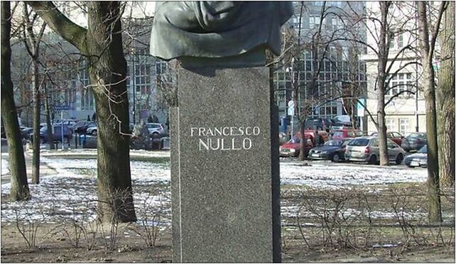 PL Francesco Nullo, Frascati 12, Warszawa 00-483 - Zdjęcia