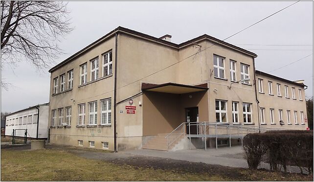 POL Bąków, Silesian Voivodeship, Zespół Szkolno-Przedszkolny 43-246 - Zdjęcia