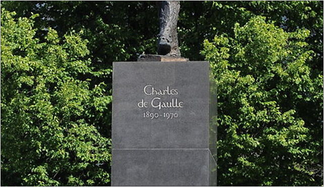Pomnik de Gaulle'a w Warszawie, Nowy Świat, Warszawa od 00-029 do 00-497 - Zdjęcia