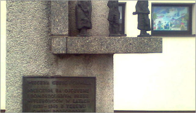 Pomnik poległych podczas II wojny światowej, Podegrodzie 33-386 - Zdjęcia
