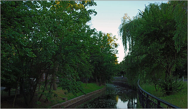 Pruszcz kanal-Raduni, GrunwaldzkaE7591226 24, Pruszcz Gdański 83-000 - Zdjęcia
