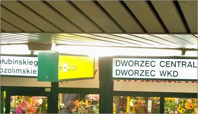 Przejście podziemne drogowskazy, Aleje Jerozolimskie, Warszawa od 00-024 do 00-697 - Zdjęcia
