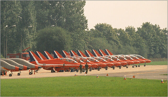 Red Arrows, parked, Radom AirShow 2005, Poland, Potrzebna, Radom 26-604 - Zdjęcia