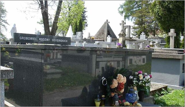 Sanok cemetery beksinski, Rymanowska, Sanok 38-500 - Zdjęcia