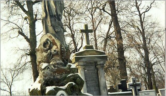 Sochaczew - zabytkowe nagrobki na cmentarzu parafialnym, Sochaczew 96-500 - Zdjęcia