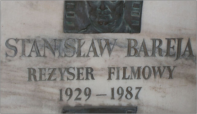 Stanisław Bareja tablica nagrobkowa, Powsińska, Warszawa od 02-903 do 02-920 - Zdjęcia