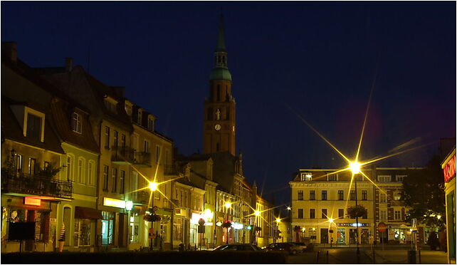 Starogard Gdański, Rynek, noční pohled, Rynek 28 83-200 - Zdjęcia