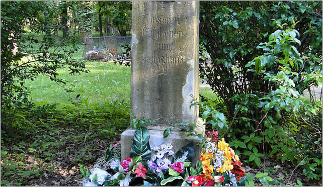 Szczecin Plonia cmentarz pomnik, Uczniowska 6, Szczecin 70-893 - Zdjęcia