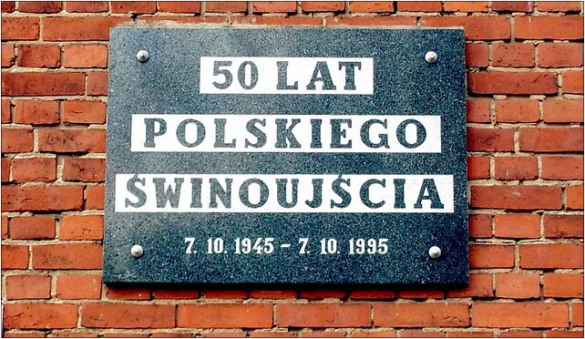 Tablica pamiątkowa 50 lat Polskiego Świnoujścia, Świnoujście 72-600 - Zdjęcia