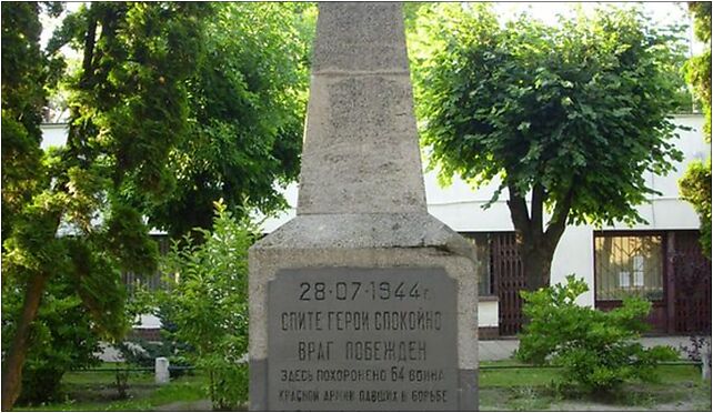 Terespol-pomnik-poradziecki, Wojska Polskiego 149, Terespol 21-550 - Zdjęcia