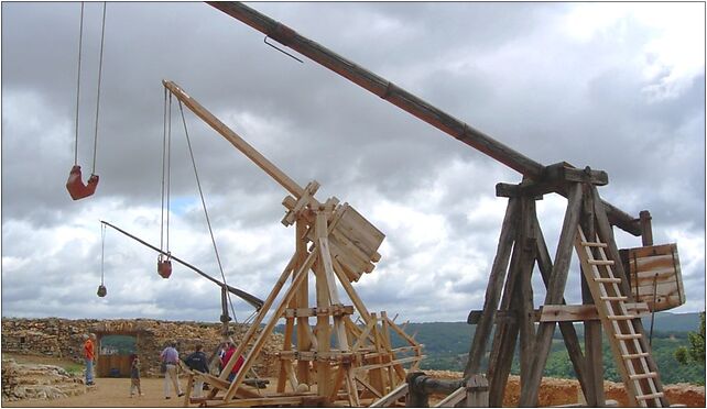 Trebuchet Castelnaud, Kolegiacki, pl., Głogów 67-200 - Zdjęcia