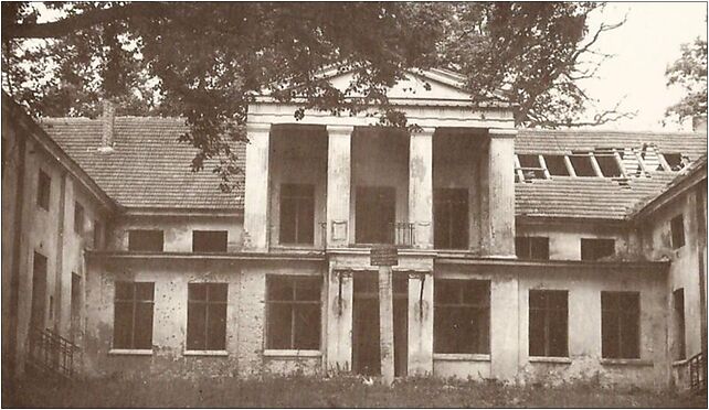 Tychowo pałac 1960, Kościelna 4, Tychowo 78-220 - Zdjęcia