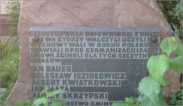 Unieszewo szkola polska obelisk, Słoneczna, Unieszewo 11-036 - Zdjęcia