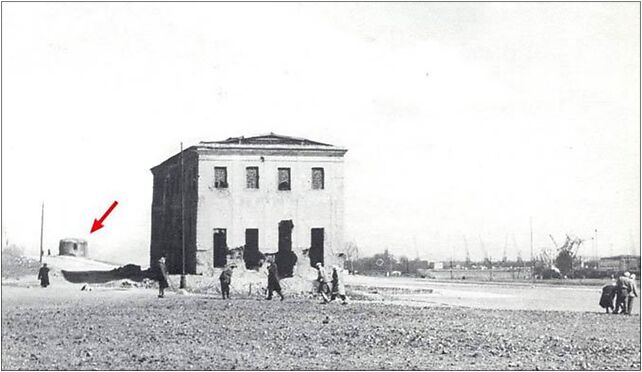 Virgin Tower in Szczecin after clearing (1950-60), Panieńska 46 70-535 - Zdjęcia