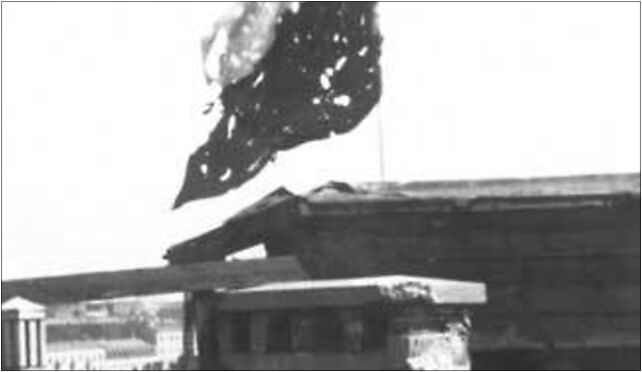 Warsaw Uprising - Polish Flag (1944), Chmielna 75, Warszawa 00-805 - Zdjęcia