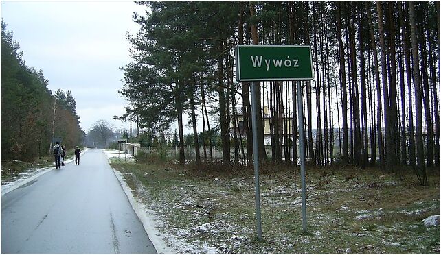 Wywoz, wjazd do wsi, Partyzantów, Rozwady 26-434 - Zdjęcia